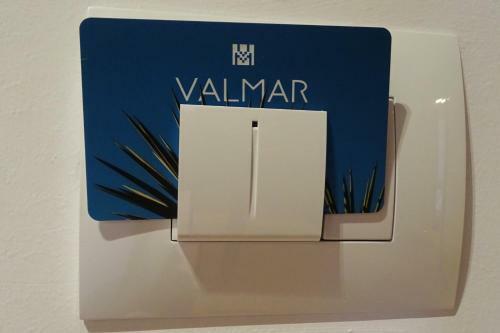 Valmar Hotel