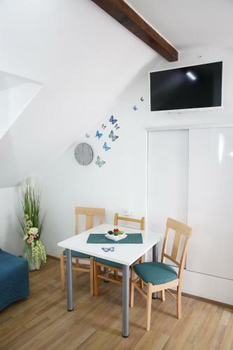 Apartments Stonehouse