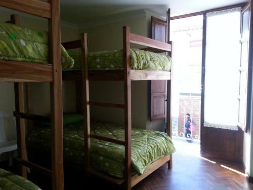 Albergue Villa Oropeza Guest House