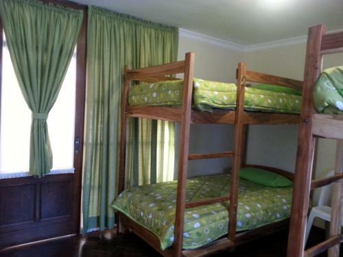 Albergue Villa Oropeza Guest House