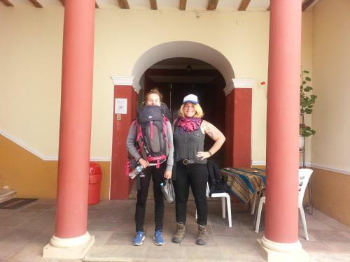 Albergue Villa Oropeza Guest House