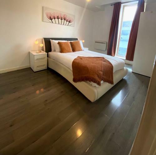 New Refurb Two Bedroom Apartment, Arcadian B'ham