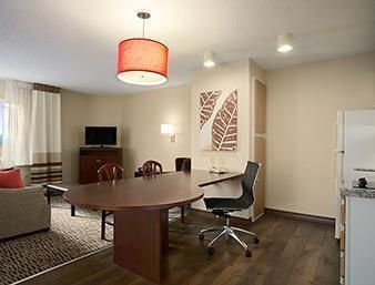 Hotel Hawthorn Suites By Wyndham - Northbrook Wheeling