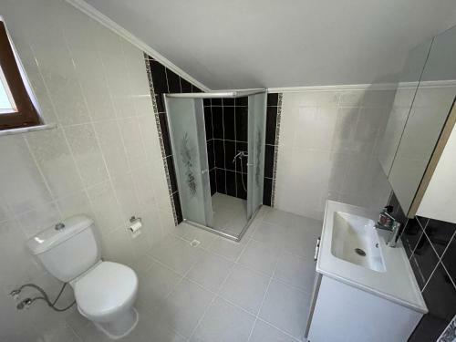 Uzung�l �zkan Apart