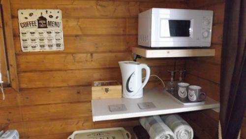 Bed & Breakfast Luxury Log Cabin With Views Of The Devon Countryside