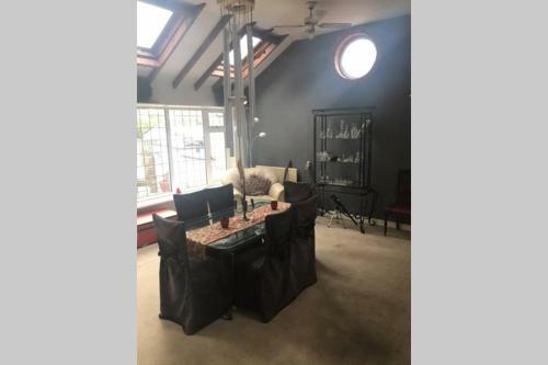Entire Character House, Beautiful Sleeps Upto 8