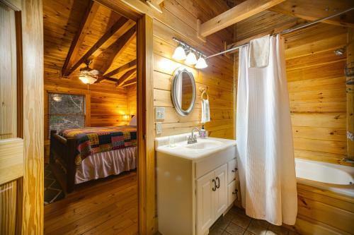 Rocky Top Mountain Retreat