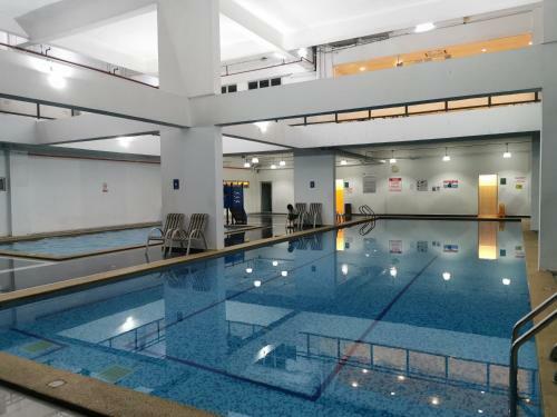 Apartamento Double Storey Penthhouse Amansari Resort Seri Alam