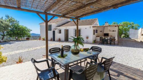 Cortijo Montes C�mpeta By Ruralidays