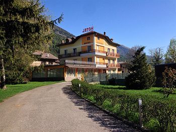 Hotel Aurora
