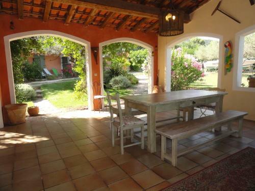 Bed & Breakfast Le Mas Des Oliviers