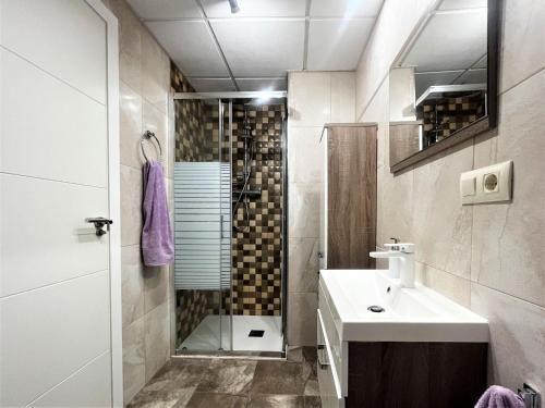 Charming Apartment In Comunidad Valenciana With Pool