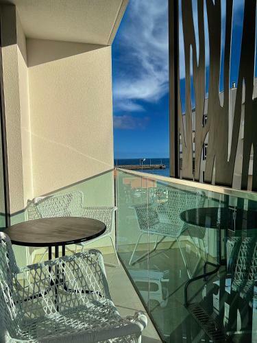 A Brand New Apartment 60m From The Ocean :)