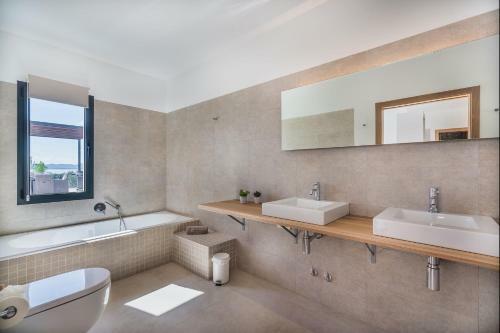 Luxury New Villa With Fabulous Sea Views
