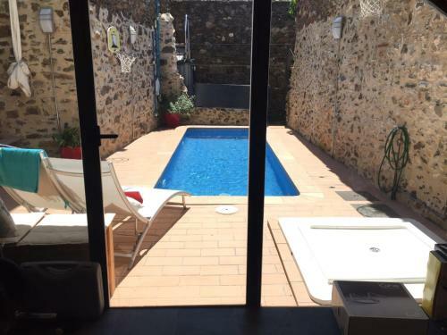 Country House With Pool And Wine Cellar