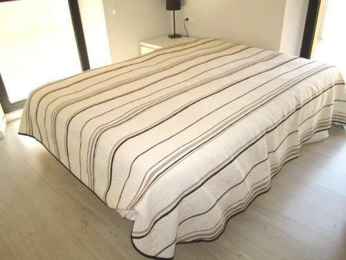 182 Apartment In Llan��