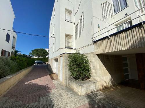 6359 Apartment In Llan��
