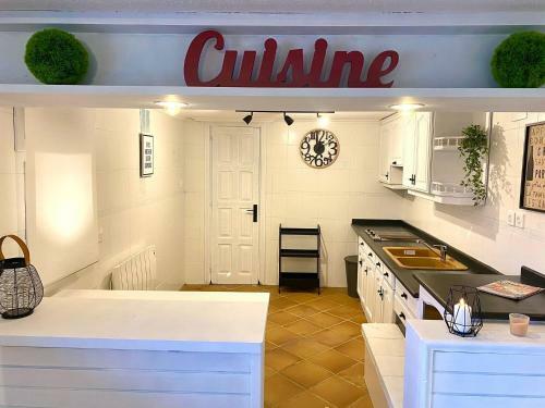 Apartamento Casa Con Jardin A 2 Min Playa, Garaje Privado