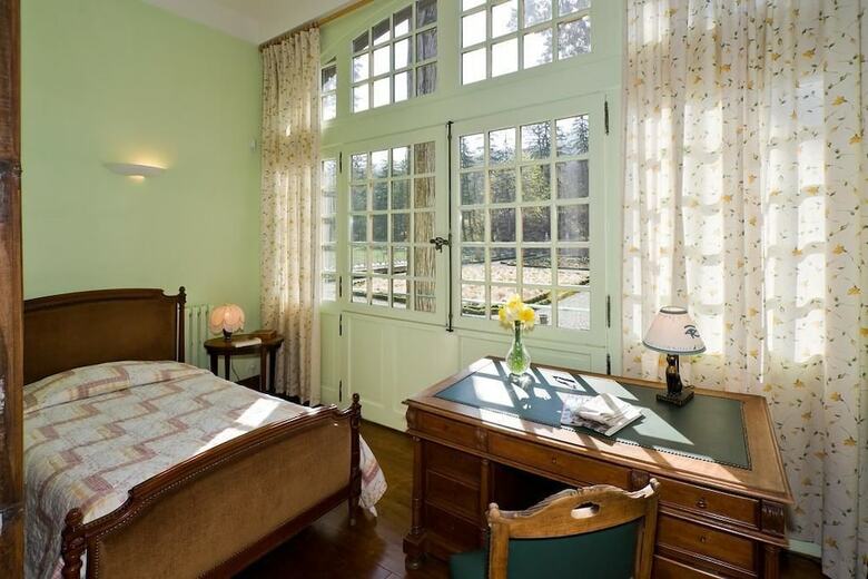 Hotel Chateau De Picomtal