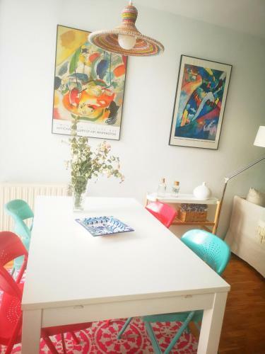 Apartamento Colors, C�ntrico Con Aparcamiento
