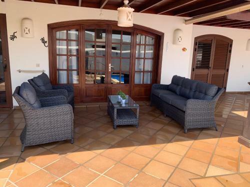 Beautiful 2 Bed, 2 Bath Detached Villa With Private Pool In A Very Relaxed Area.