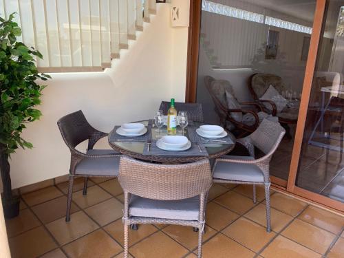 Beautiful 2 Bed, 2 Bath Detached Villa With Private Pool In A Very Relaxed Area.