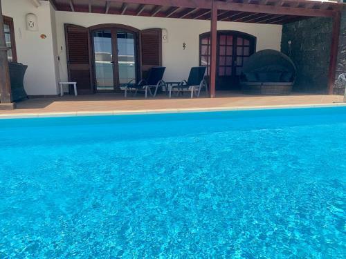 Beautiful 2 Bed, 2 Bath Detached Villa With Private Pool In A Very Relaxed Area.