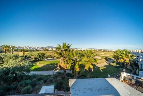 Stunning 2 Bedroom 2 Bathroom Town House - Ce7lt
