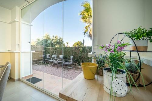 Stunning 2 Bedroom 2 Bathroom Town House - Ce7lt