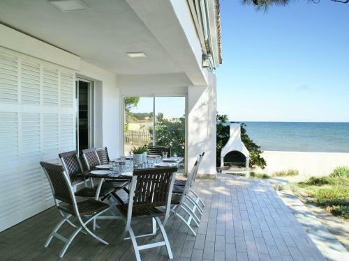 Attractive Villa In Moriani Plage At Sea