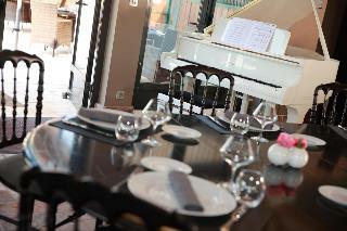 Hotel Le Domaine Chateau Du Faucon