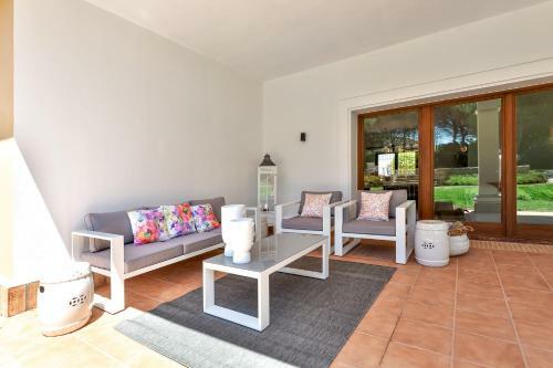 Yolo Spaces - Sotogrande - White House Villa