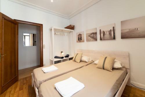 La Concha Cozy Balcony Apartment By Cisan Rentals