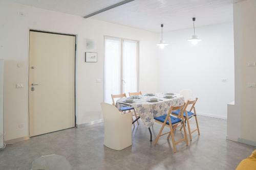 Villa Flores Dehor Privato E Giardino Centro Citt�, 450m Mare