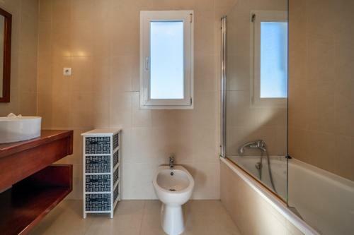Quaint 2 Bedrooms 2 Bathrooms Town House - La140lt
