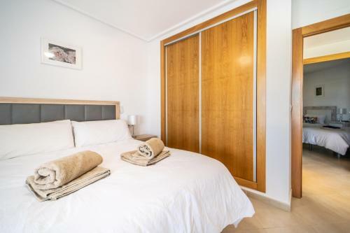 Bright Apartment With Large Terrace - Mo4223lt