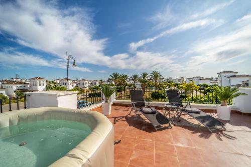 Villa With Hot Tub And Private Pool - Pa9lt