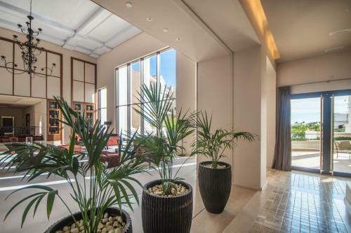 Villa With Hot Tub And Private Pool - Pa9lt