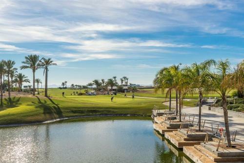 2 Bedroom Apartment With Stunning Views Central Location - An1221lt