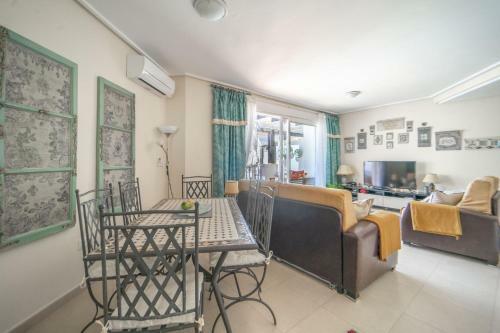 Penthouse Apartment With Pool Views - Ao232lt