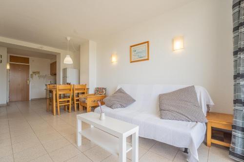 Apartments Del Sol 212