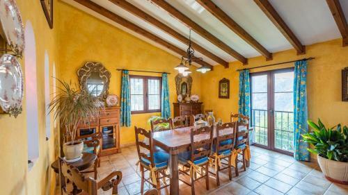 Casa Rural Cortijo Picuales Torrox By Ruralidays