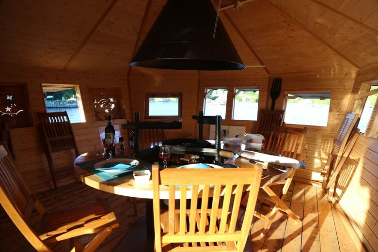 Lodge Village Flottant De Pressac