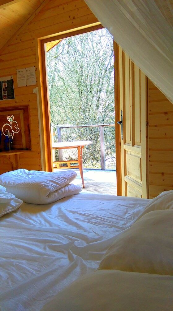 Lodge Village Flottant De Pressac