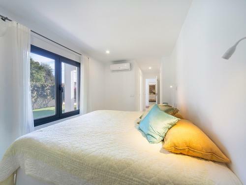 Beautiful Modern Villa In Calvi�
