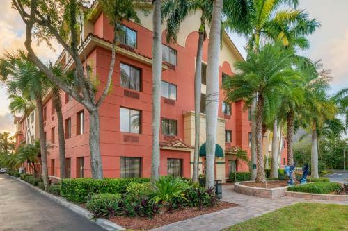 Best Western Plus Windsor Gardens Hotel & Suites/conference Center