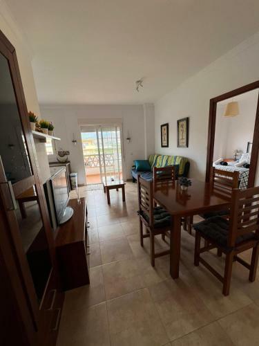 Apartamento Lovely Appartament 100mts From The Sea