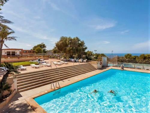 Pleasant Holiday Home In Llucmayor With Private Terrace