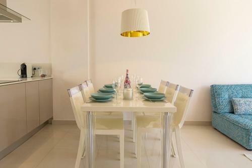 Stunning New Build 3 Bed Villa With Private Pool