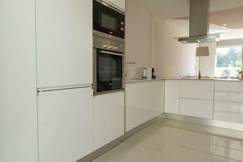 Stunning New Build 3 Bed Villa With Private Pool